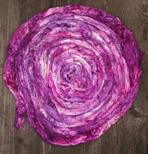 Cargar imagen en el visor de la galería, Hand Dyed Mulberry Silk 2oz (RTS)